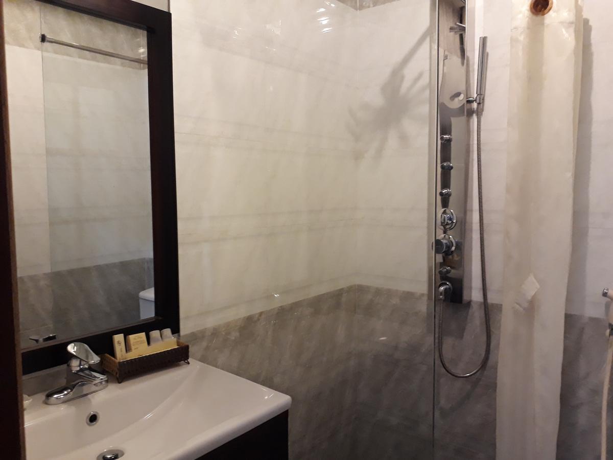 Nhi Trung Hotel 호이안 외부 사진